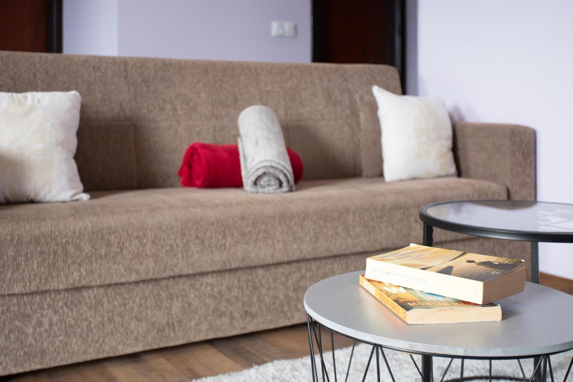 Village Center Two Bedroom Apartment Порту-Мониш Экстерьер фото